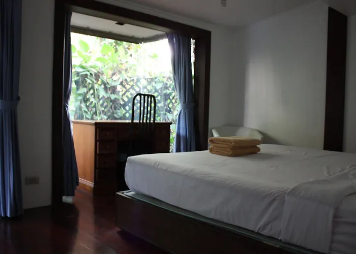 Aparthotel House By The Pond Bangkok